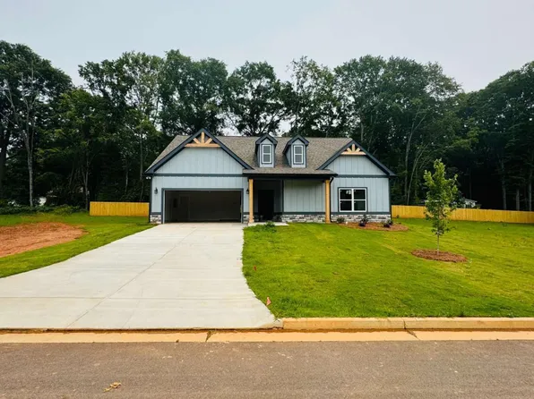 89 Crane St, Maysville, GA 30558