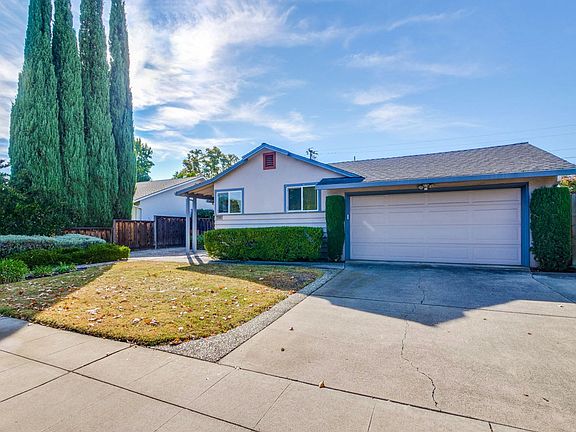 3rd image of 1398 Sprucewood Dr