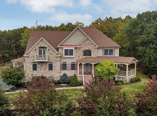 96 Overlook Rd, Pomona, NY 10970