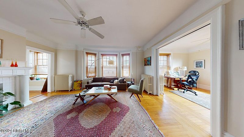 4th image of 352 State Street #2A