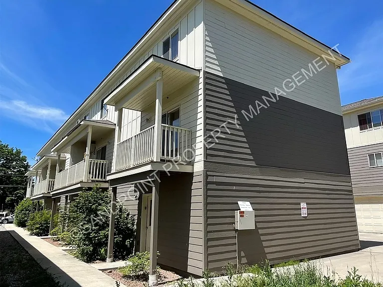 327 Olive Ave #G — Photo 4