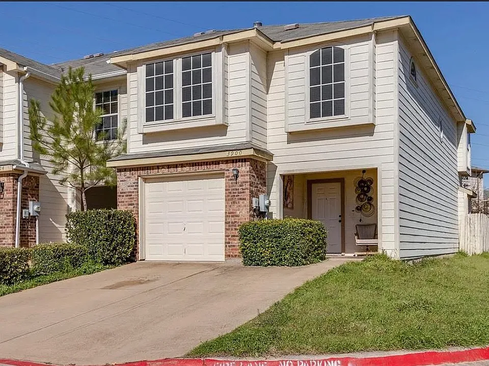 3900 Fernando Dr #3900