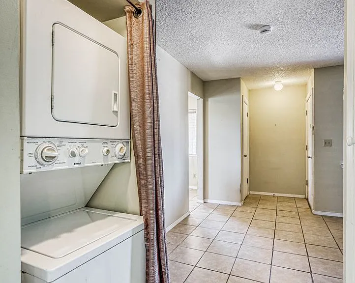 4555 Sun Valley Dr — Photo 22