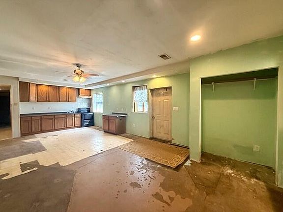 2nd image of 4807 118th Ave
