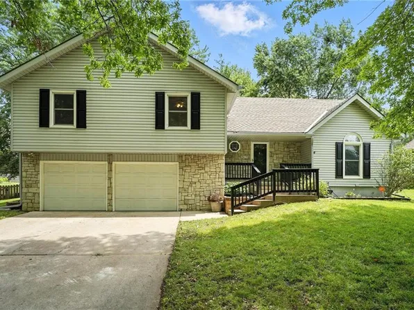 9617 N Lydia Ave, Kansas City, MO 64155