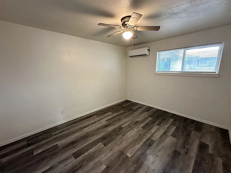 1619 W 5th Ave #A — Photo 13