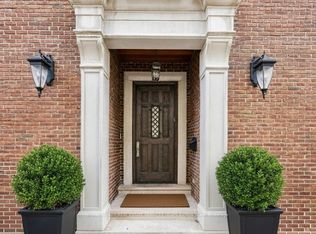 243 Rose Park Dr, Toronto, ON M4T1R6