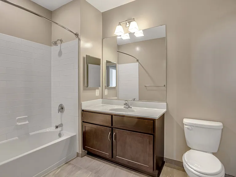 Avanti Luxury Apartments — Photo 64