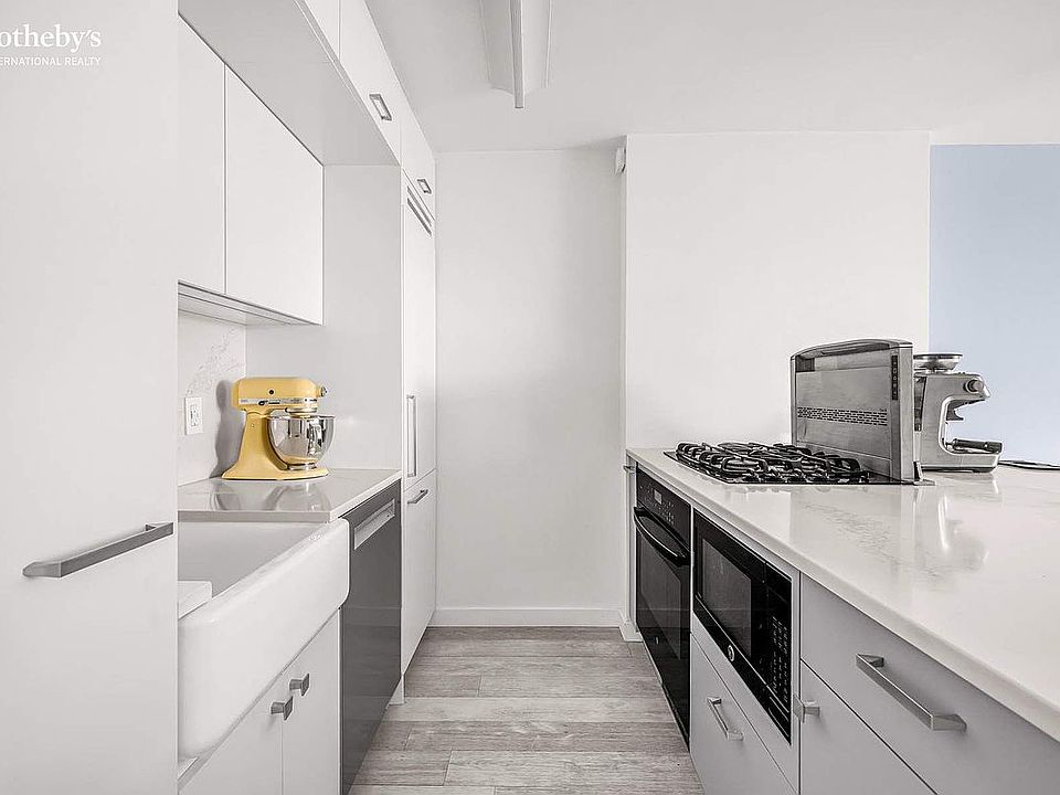 1st image of 225 Rector Pl APT 9J