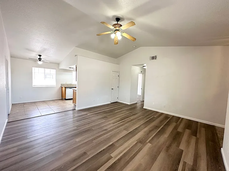 2647 Simms Ave — Photo 9