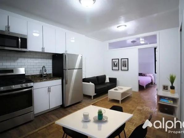 2033 2nd Avenue image 3 of 7