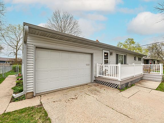 4th image of 1434 Macfar Ln