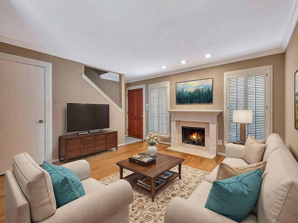 1st image of 1601 S Shepherd Dr APT 19