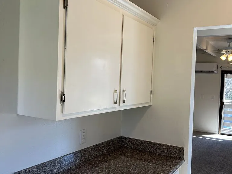 342 San Andreas — Photo 25