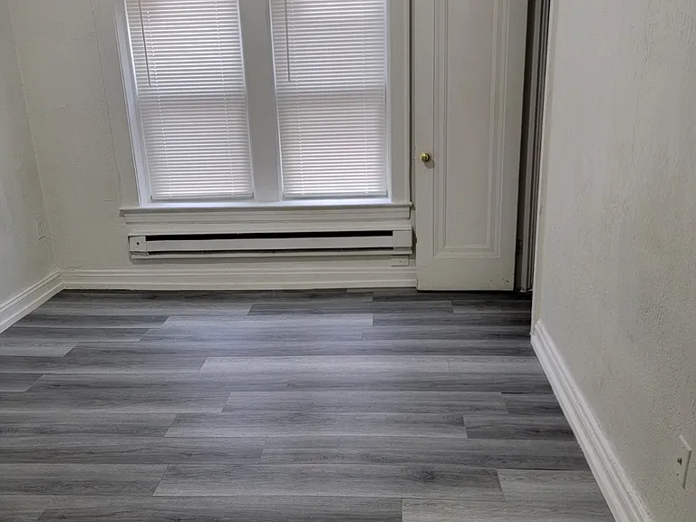 1874 Marloes Ave — Photo 37