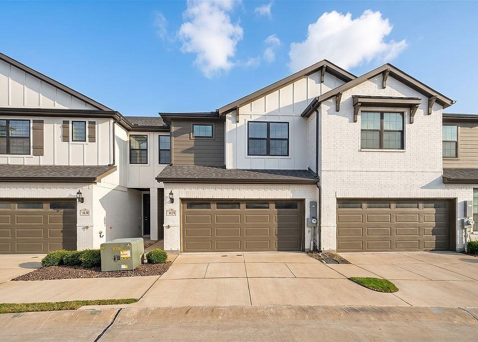 1st image of 1129 Rusk Way