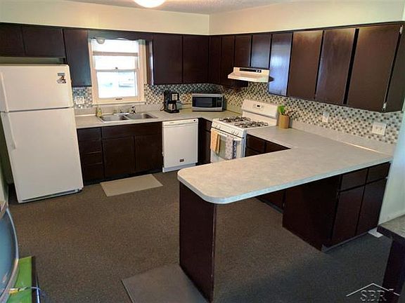 3rd image of 6270 Birchview Dr