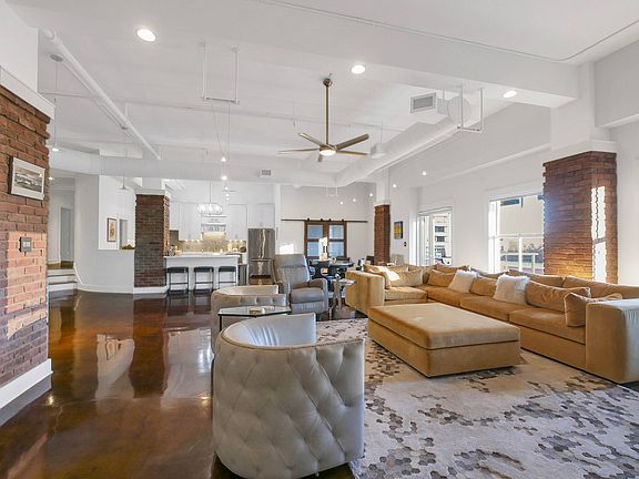 5th image of 800 Market St Suite 320