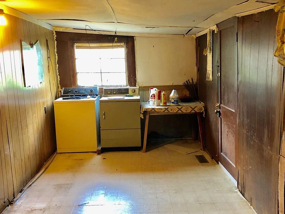 2nd image of 265 Brownlee Rd