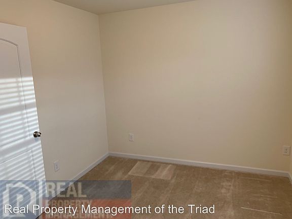 5th image of 2 Hillrise Ct