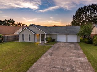 876 Carolee Cir, Biloxi, MS 39532