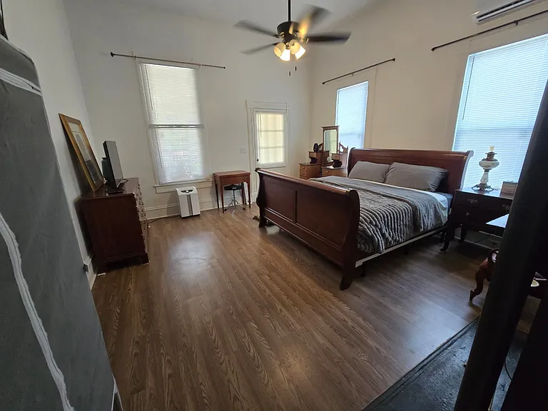 1834 Highland Ave — Photo 3