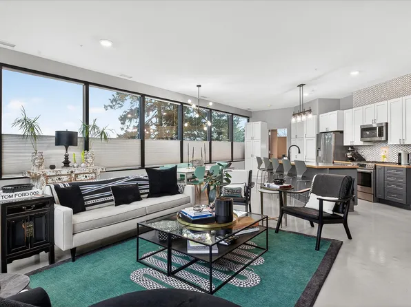 5601 Smetana Dr Unit 213, Minnetonka, MN 55343