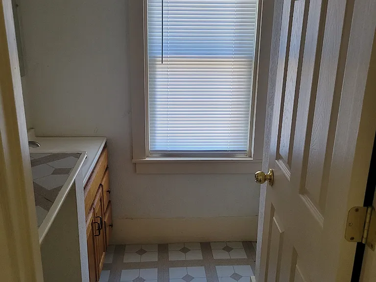 1022 Garfield Ave — Photo 14