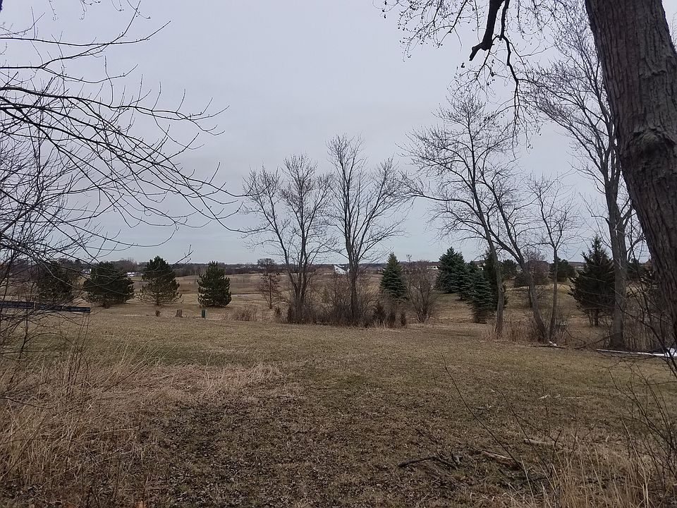2nd image of 4 Golf Crest Dr
