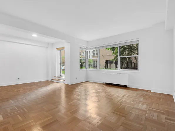 11 Fifth Avenue image 4 of 18