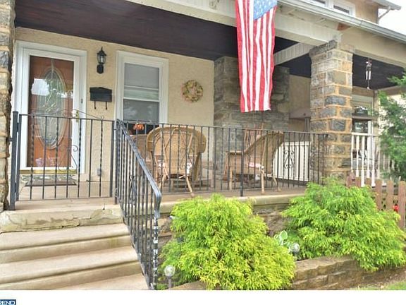 3rd image of 4010 Rosemont Ave