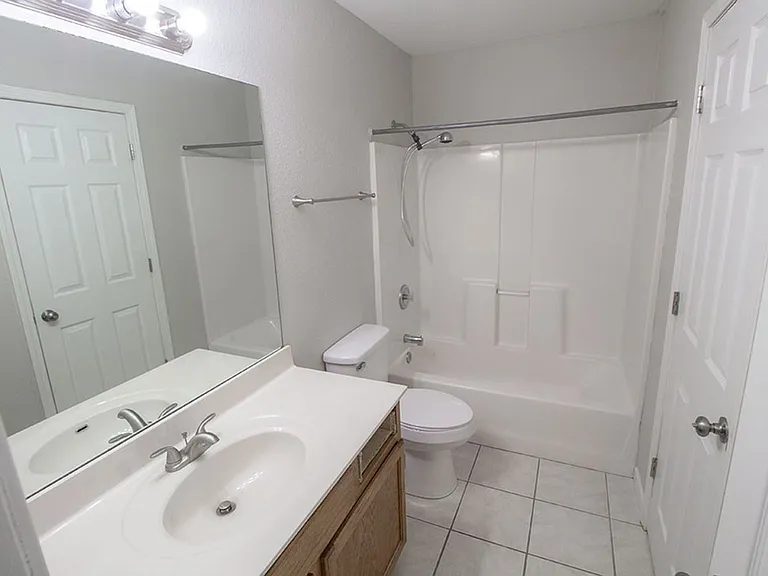1602 High Quest Cir — Photo 13