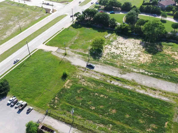 920 W White St, Anna, TX 75409