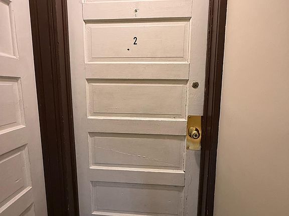 5th image of 309 Dunellen Ave #2