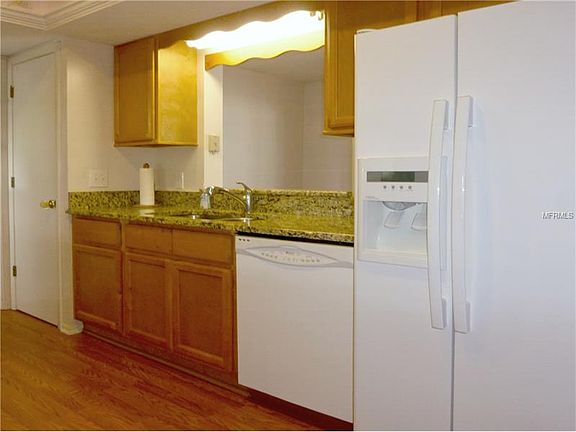 5th image of 304 Lime Dr