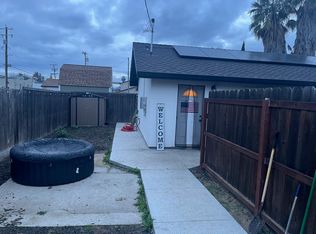 125 N Walnut Ave #B, Ripon, CA 95366