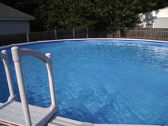 full view pool.jpg