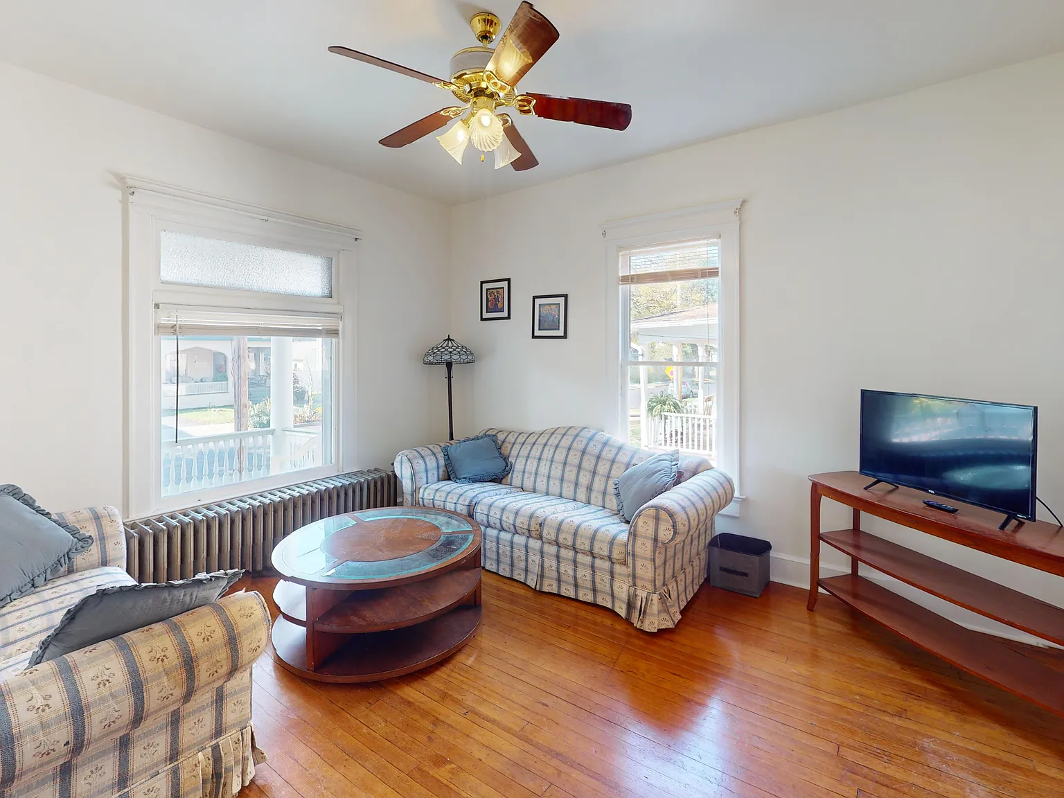 3 bed, $1,950 — Photo 2