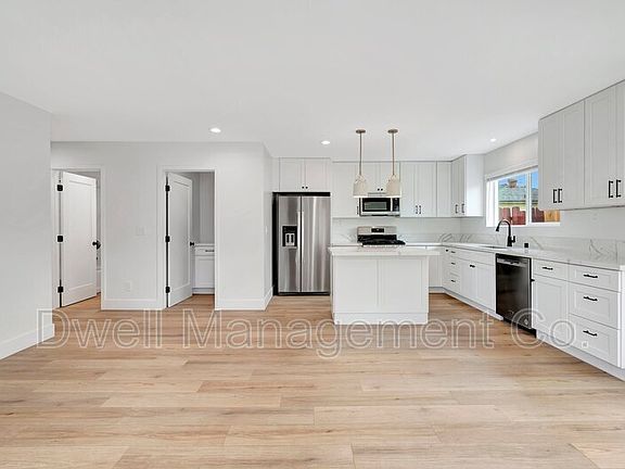 3rd image of 8778 Jefferson Ave