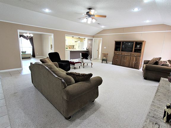 5th image of 3730 Leigh Dr