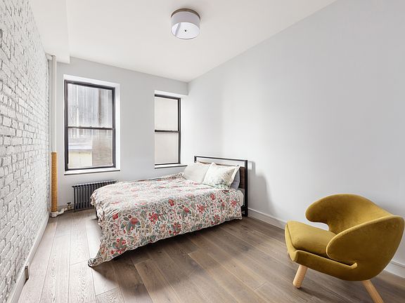 5th image of 9 Jones St APT 2