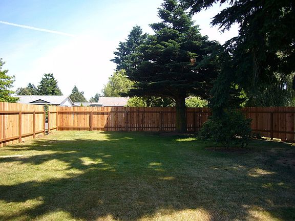 Side Yard/Protected Children playground