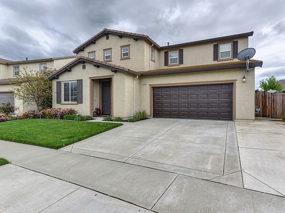 2nd image of 2304 Raindance Dr