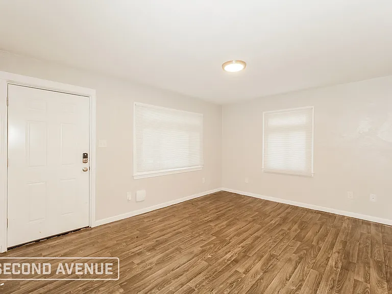 7240 Agnes Ave — Photo 8