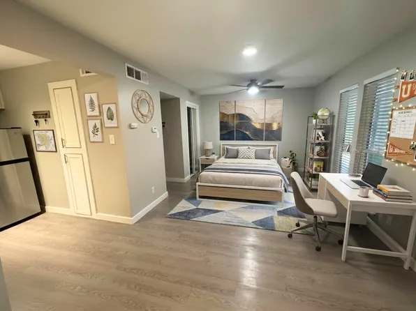 4400 1/2 Avenue B #219, Austin, TX 78751