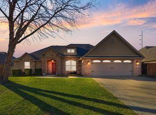 3004 SW Calm Ridge Rd, Bentonville, AR 72713