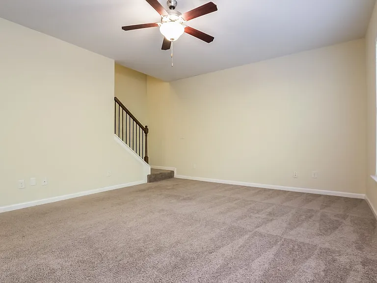 308 Darbys Run Ct — Photo 5