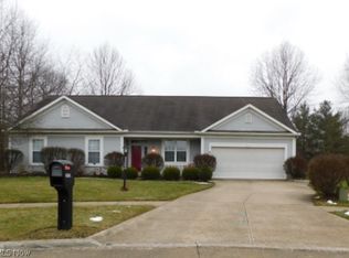 22262 Country Meadows Ln, Strongsville, OH 44149