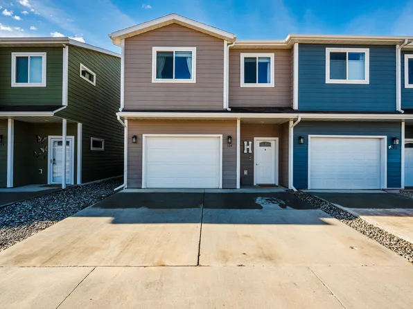 104 Trails Cir W, Ranchester, WY 82839