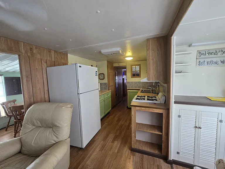 140 Jaymar Park Dr — Photo 7